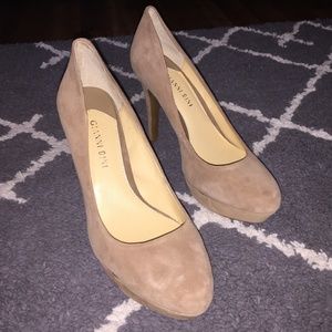 Gianni Bini nude suade pumps